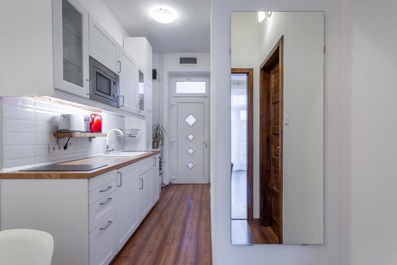 Central Avenue Apartment Будапеща Екстериор снимка