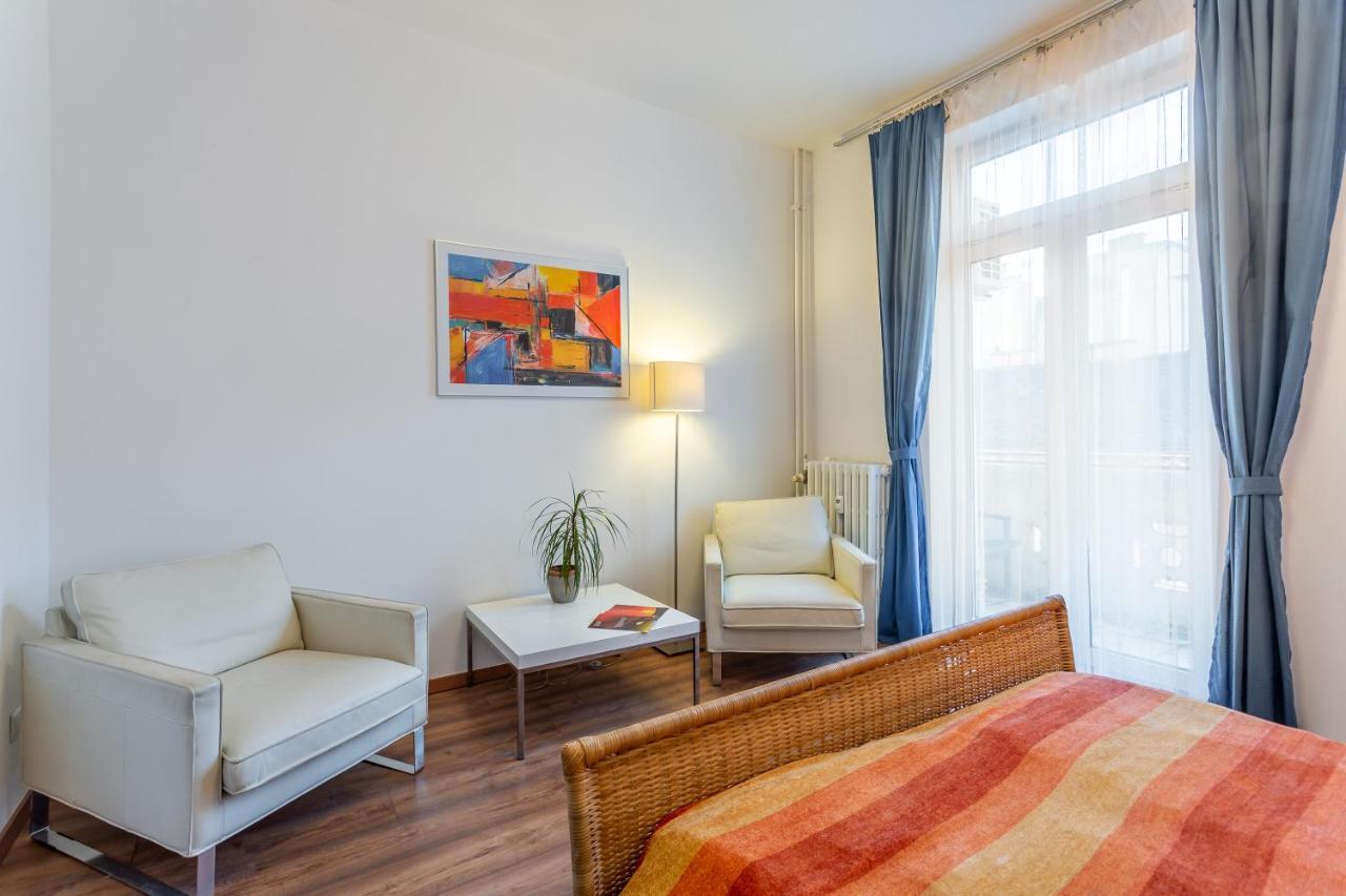Central Avenue Apartment Будапеща Екстериор снимка