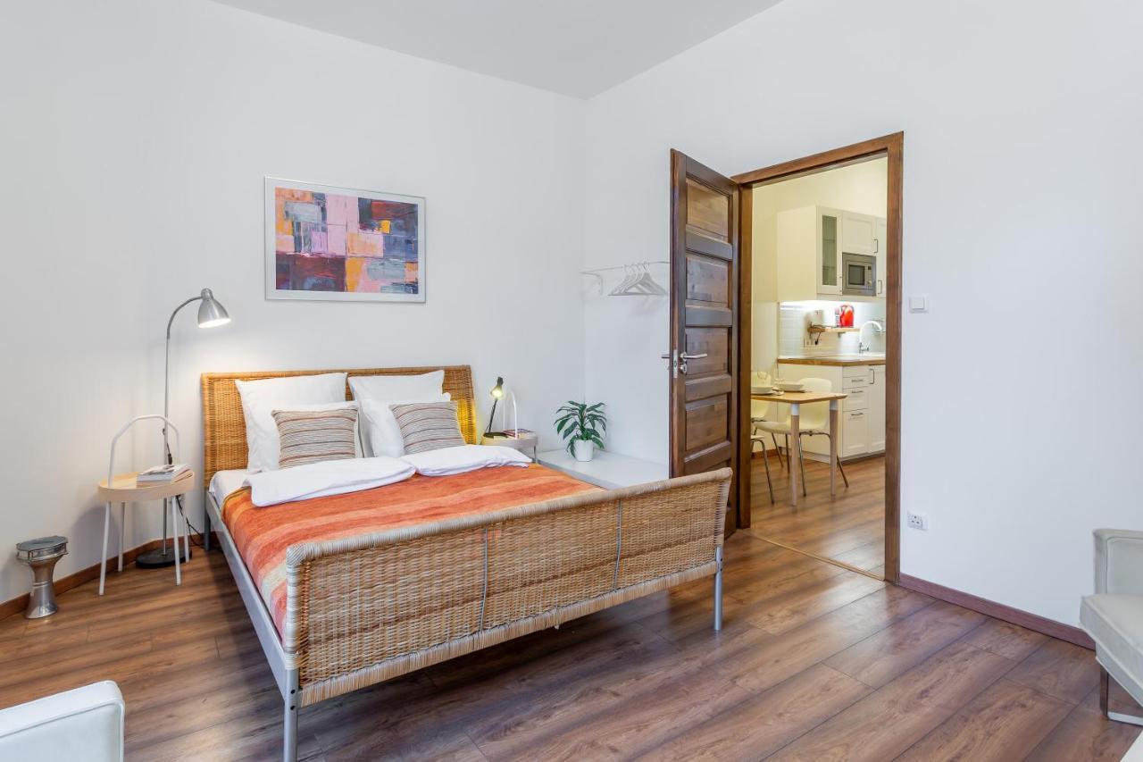 Central Avenue Apartment Будапеща Екстериор снимка